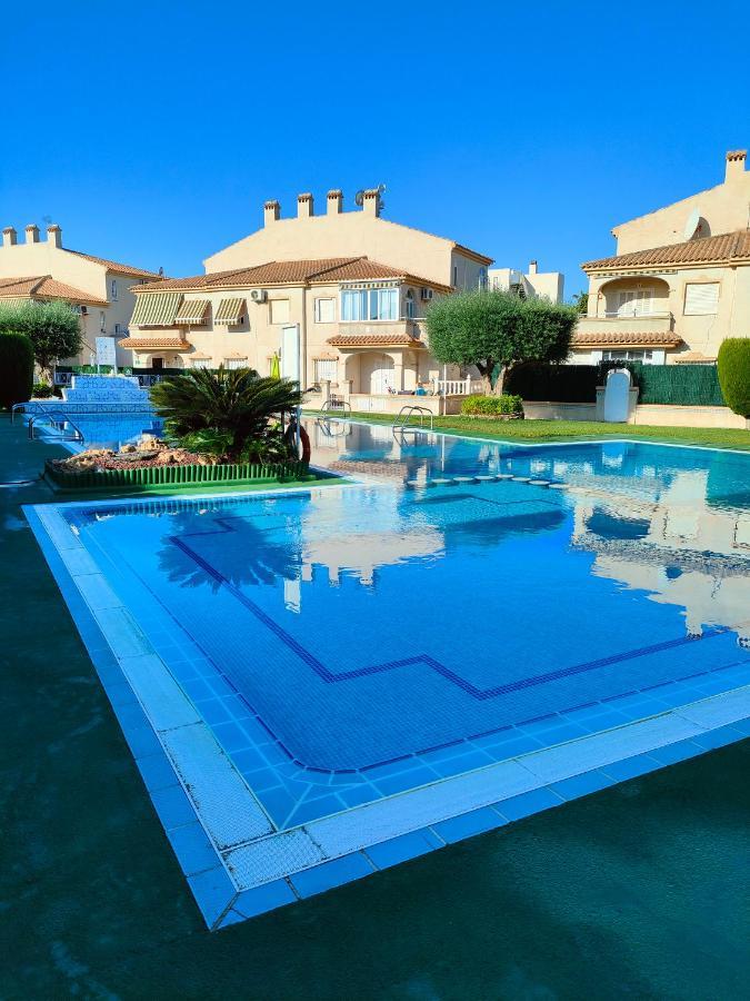 Casa De Buenos Dias Daire Torrevieja Dış mekan fotoğraf